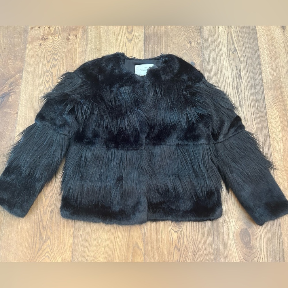 Zara faux fur coat size L
